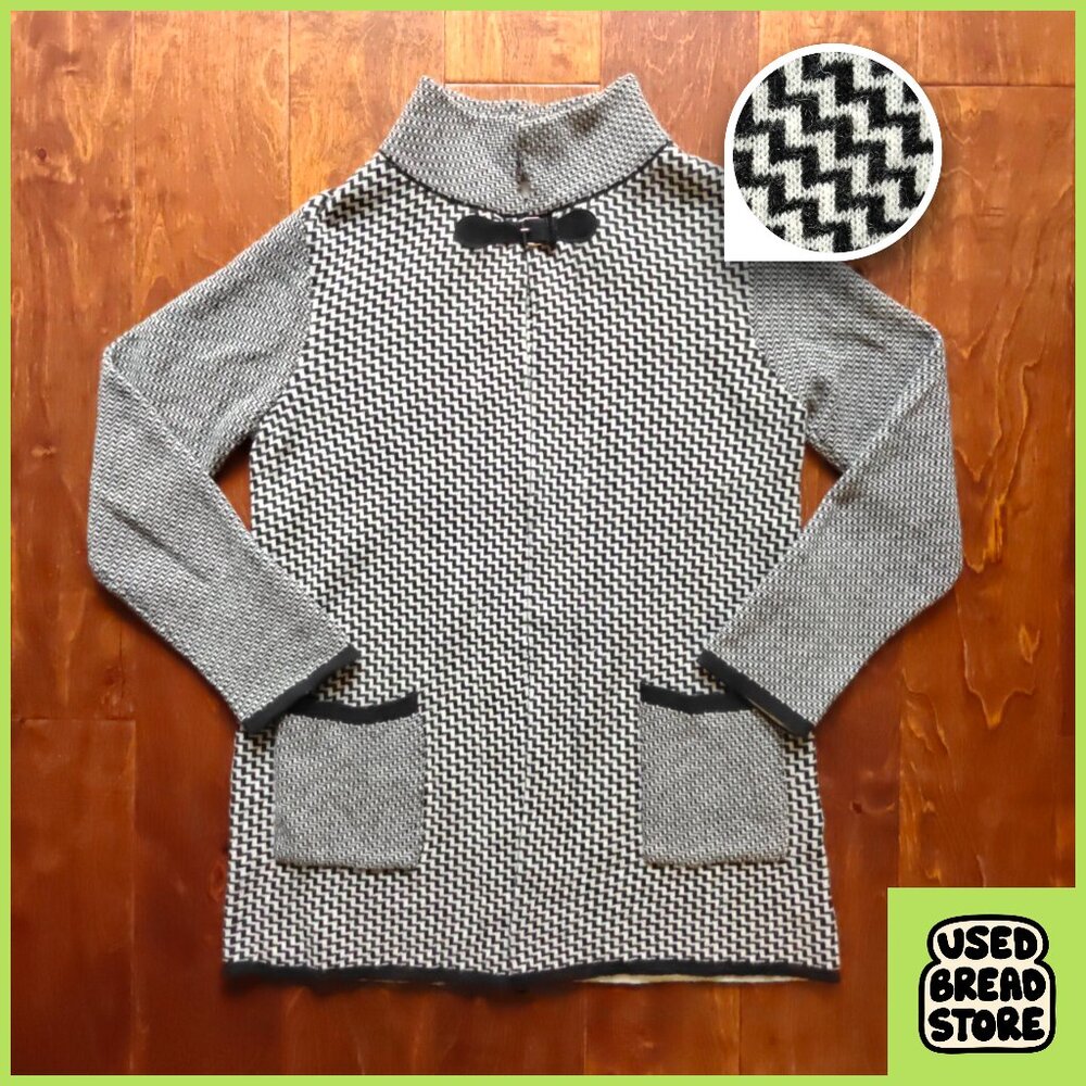 A.IDA Womens M Italian Wool Black & White Chevron Buckle Pocket Sweater